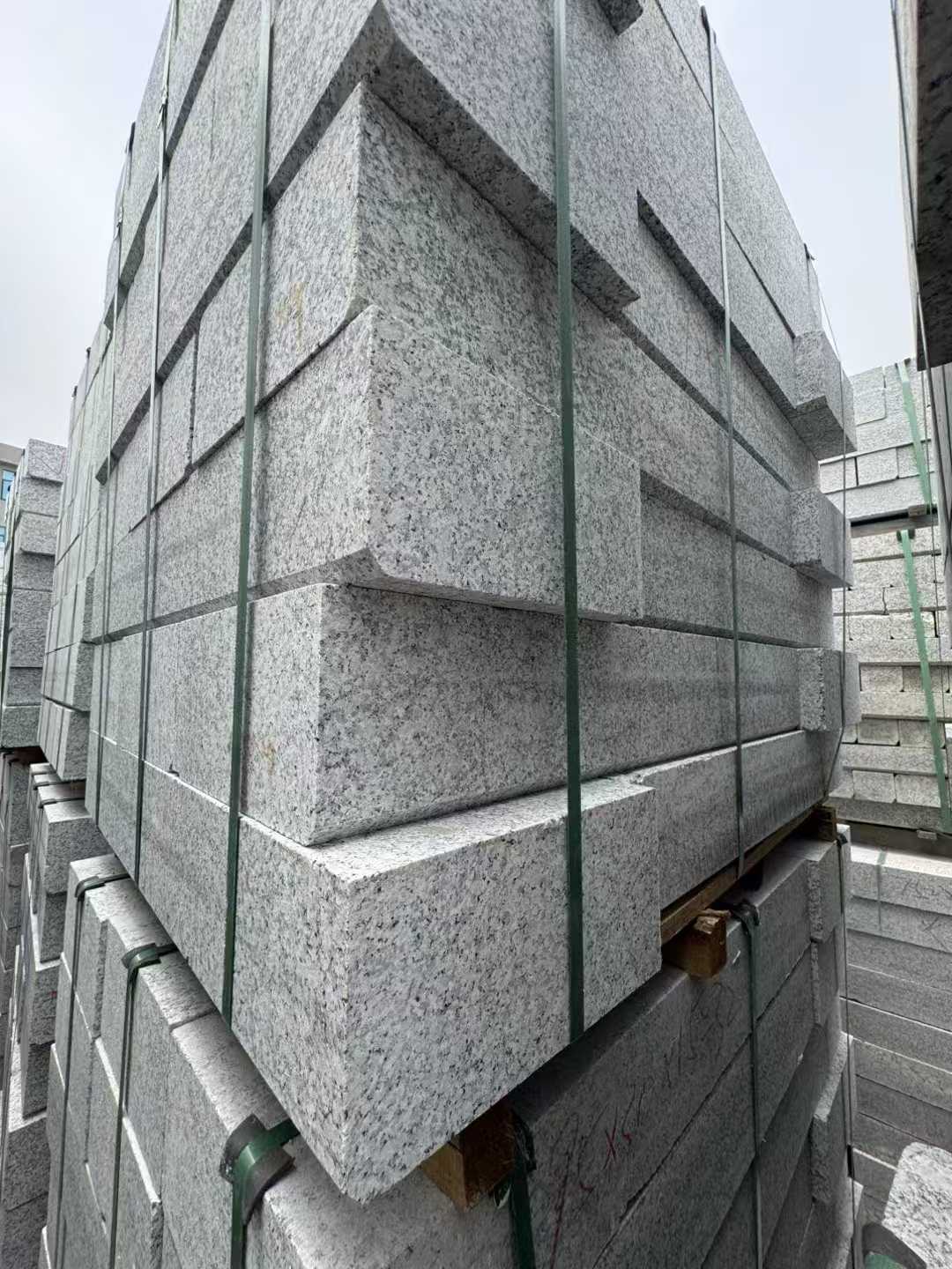 舟山芝麻白路牙石 马路牙子